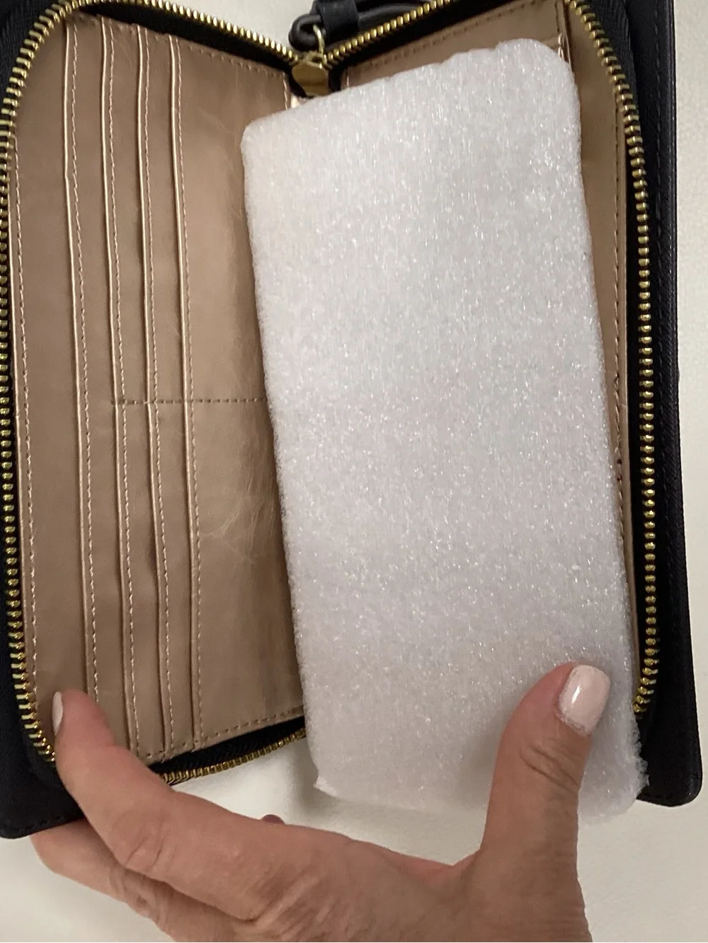 Anne Klein stylish wristlet